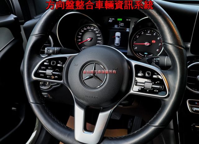 總代理 絕美跑旅 23P 雙記憶椅 電動尾門 環景 車載系統 全車原板件 車況超好 里程保證 可全貸 不用殺價就很便宜!  第12張相片