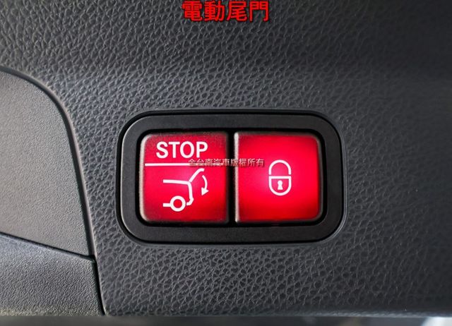 總代理 絕美跑旅 23P 雙記憶椅 電動尾門 環景 車載系統 全車原板件 車況超好 里程保證 可全貸 不用殺價就很便宜!  第19張相片