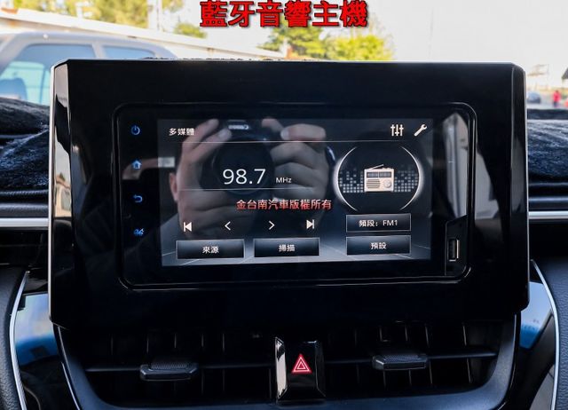 國民神車 豪華+版 iKEY ACC AEB 車道偏離 恆溫 TCS 全車九安 一手車 原廠保養 全車原板件 可全貸!  第15張相片
