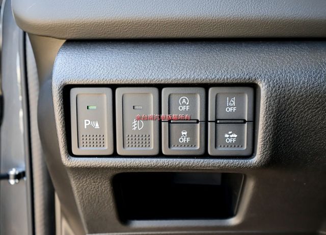 24年式 24/9月領 4WD 只跑466km 全景天窗 ACC AEB 車道偏離 環景 車載系統 原鈑件 現省29萬  第11張相片