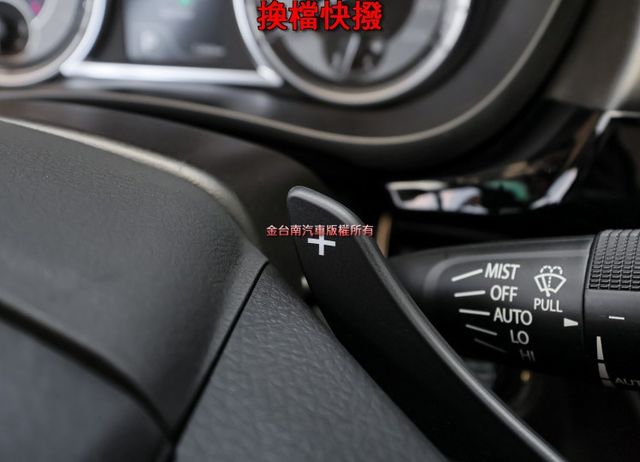 4WD旗艦版 23年式 原廠主管用車 只跑1千 全景天窗 ACC AEB 車道偏離 環景 車載系統 全車原板件 可全貸!  第14張相片
