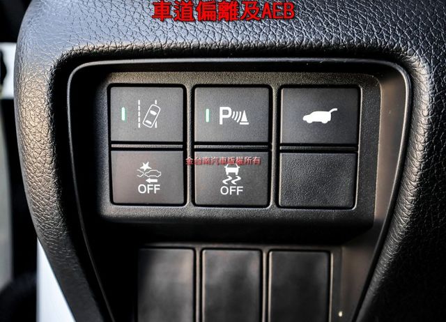 最高S版 只跑3.4萬 全景天窗 雙電動椅 ACC AEB 車道偏離 快撥 衛星導航 電動尾門 全車原鈑件 可全貸!  第11張相片
