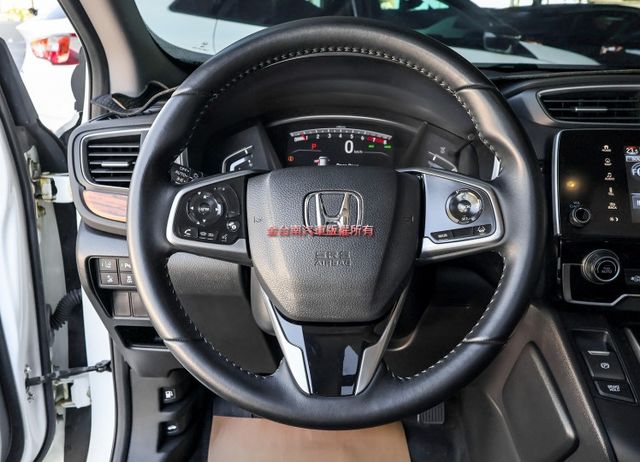 最高S版 只跑3.4萬 全景天窗 雙電動椅 ACC AEB 車道偏離 快撥 衛星導航 電動尾門 全車原鈑件 可全貸!  第12張相片