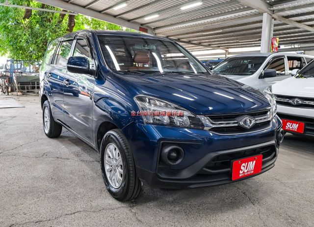 精緻版 只跑3.4萬 定速 ABS 循跡防滑 雙安 後座冷氣出風口 一手車 全車原鈑件 可全貸 附全額發票!  第4張相片