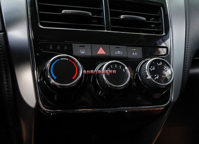 全車九安 經典版 一手車 只跑7.4萬 里程保證 TCS ABS 雙安 車況超好 代步通勤好選擇 可全貸!  第18張相片