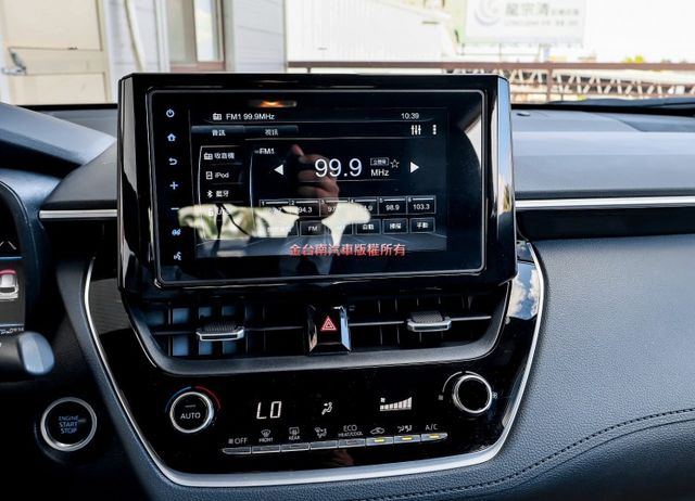 豪華版 ACC AEB 車道維持及偏離 iKEY TCS 恆溫 ABS 一手 原鈑件 里程保證 不用殺價就很便宜!  第16張相片