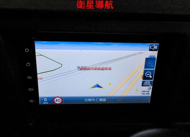 自排 八人座 客貨兩用 一手車 只跑6.9萬 TCS 盲點 倒車顯影 NAVI 影音 附全額發票 可全貸 事業打拼好幫手  第18張相片