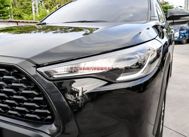 豪華版 只跑2.9萬 ACC AEB 車道維持及偏離 iKEY TCS 恆溫 ABS 一手 原鈑件不用殺價就很便宜!  第5張相片