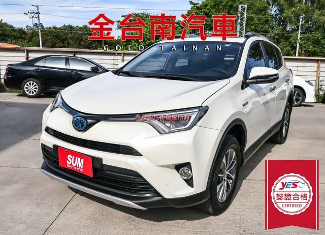 油電 只跑11.9萬 ACC AEB 車道偏離 天窗 車載系統 電動椅 盲點 HUD 電動尾門 影音 衛星導航 原鈑件  第1張相片