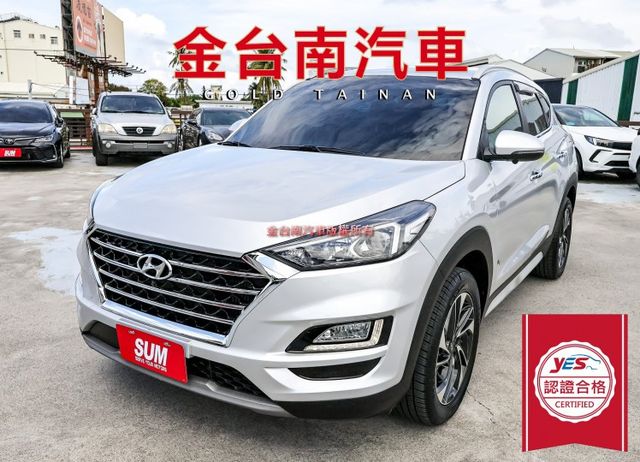 豪華版 只跑8.8萬 iKEY 電動尾門 電動椅 ACC AEB 影音 環景 全車原鈑件 可全貸 不用殺價就很便宜!  第1張相片