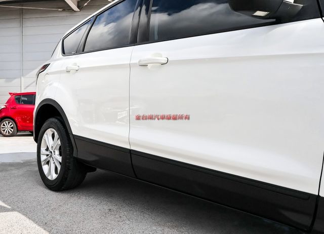 1.5 渦輪 只跑4.7萬 影音 衛星導航 循跡防滑 ABS 七安 一手車 全車原鈑件 里程保證 可全貸  第6張相片