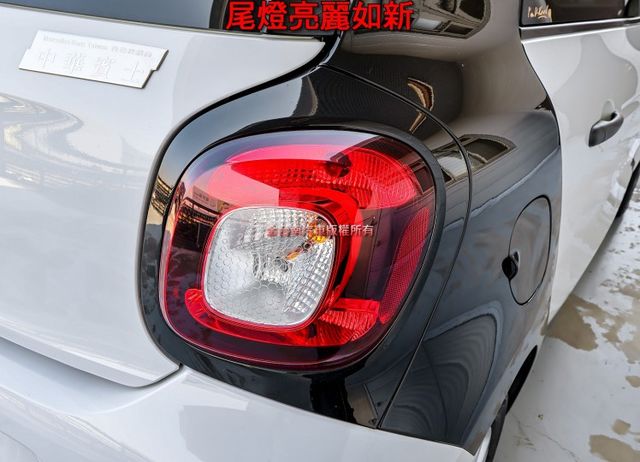 66KW PURE渦輪版 白黑雙色 安卓影音 無線CARPLAY 恆溫 ABS 全車五安 少跑全車原板件 可全貸!  第8張相片