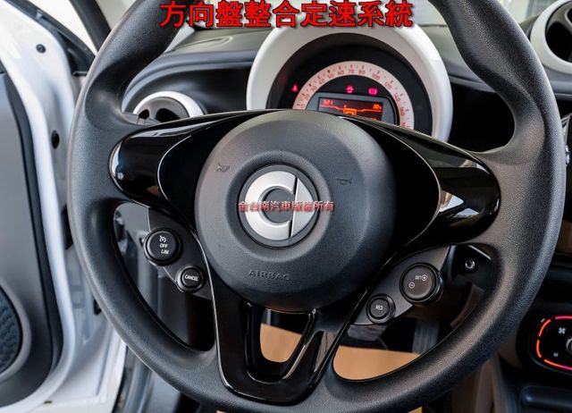 66KW PURE渦輪版 白黑雙色 安卓影音 無線CARPLAY 恆溫 ABS 全車五安 少跑全車原板件 可全貸!  第13張相片