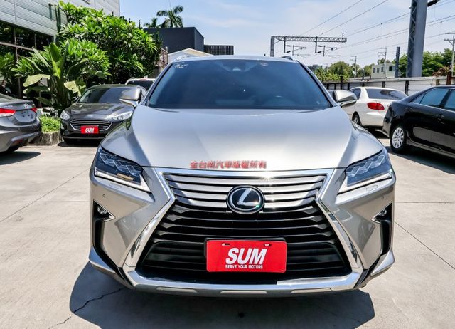 RX350 頂級版 只跑8.4萬 天窗 HUD 衛星導航 記憶椅 雙電動通風椅 ACC AEB 盲點 電動尾門 原鈑件  第5張相片