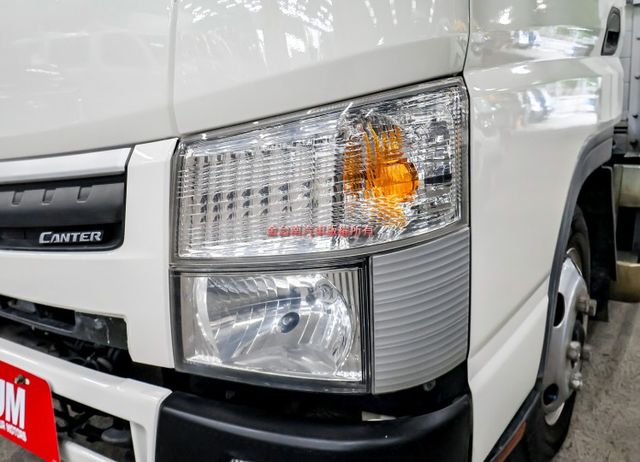 附全額發票 框式 原廠保養 一手車 只跑5.6萬 ABS 視野輔助 里程保證 打拼事業好幫手 可全貸!  第7張相片