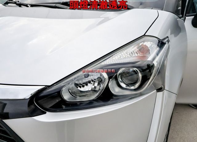 七人座 只跑5.7萬 iKEY 定速 恆溫 TCS HUD 影音 衛星導航 後座冷氣 八安 一手車 原鈑件 原廠保養  第5張相片