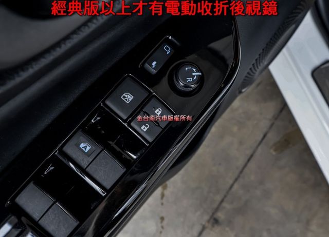 經典版 影音特仕 選配環景 九安 電動收折 車載系統 衛星導航 HUD 車側警示燈 一手車 原鈑件 可全貸!  第9張相片