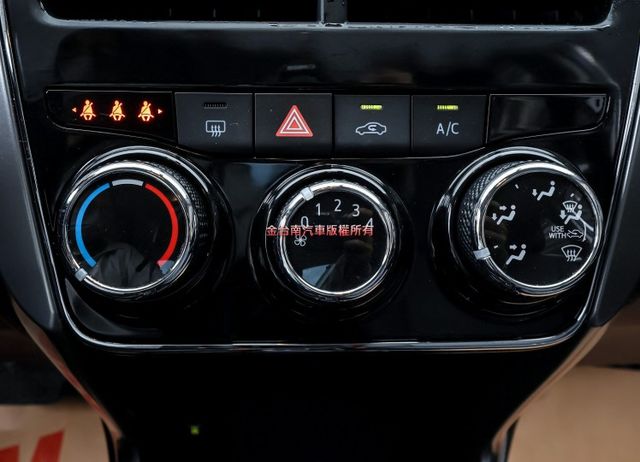 經典版 影音特仕 選配環景 九安 電動收折 車載系統 衛星導航 HUD 車側警示燈 一手車 原鈑件 可全貸!  第17張相片