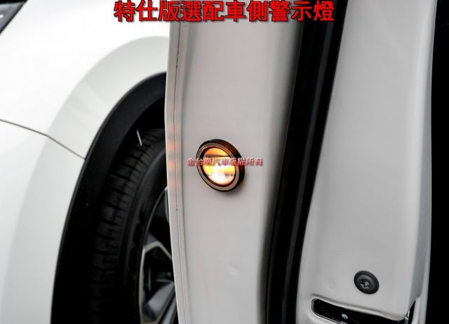 經典版 影音特仕 選配環景 九安 電動收折 車載系統 衛星導航 HUD 車側警示燈 一手車 原鈑件 可全貸!  第19張相片