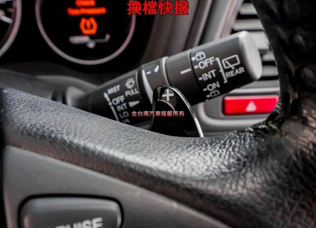 S版 LED頭燈 八安 影音 衛星導航 iKEY 定速 恆溫 快撥 TCS 少跑 原鈑件 里程保證 不用殺價就很便宜!  第13張相片