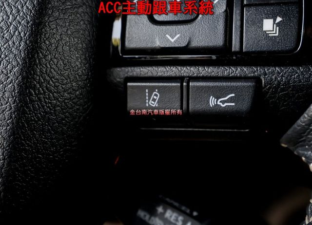 4WD 雙廂 選配影音特仕 車斗捲簾及置物架 跑3.8萬 環景 HUD 雙電動通風椅 ACC 車載系統 原鈑件 原廠保養  第13張相片