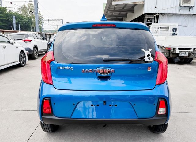 一手車 全車原鈑件 只跑2.1萬 極少里程 加裝盲點 影音 衛星導航 ABS TCS  里程保證 可全貸!  第3張相片