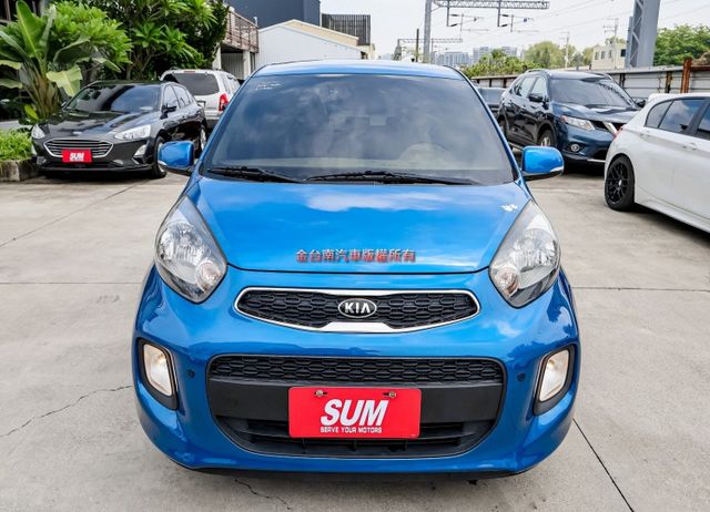 一手車 全車原鈑件 只跑2.1萬 極少里程 加裝盲點 影音 衛星導航 ABS TCS  里程保證 可全貸!  第4張相片