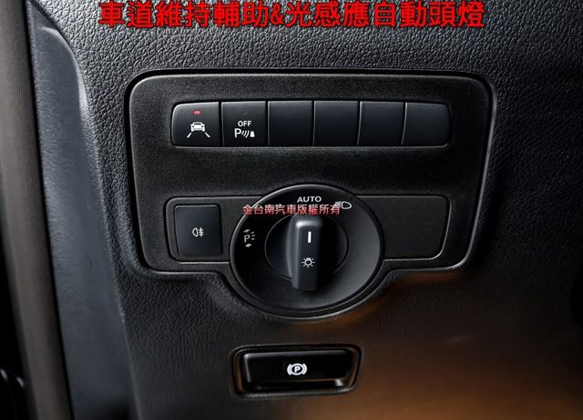 九人座豪華商旅 一手車 只跑2萬 全車原板件如新 ACC AEB 車道維持 車載系統 附全額發票 可全貸!  第12張相片