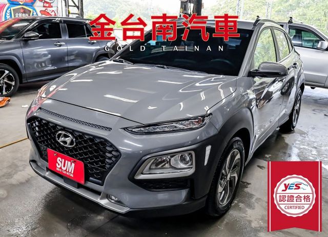 油電版 平均24.8km/ltr 油耗 超省油 一手只跑4萬 全車原板件 ACC AEB 車道維持 車載系統 可全貸!  第1張相片
