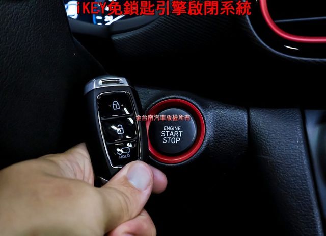 油電版 平均24.8km/ltr 油耗 超省油 一手只跑4萬 全車原板件 ACC AEB 車道維持 車載系統 可全貸!  第16張相片