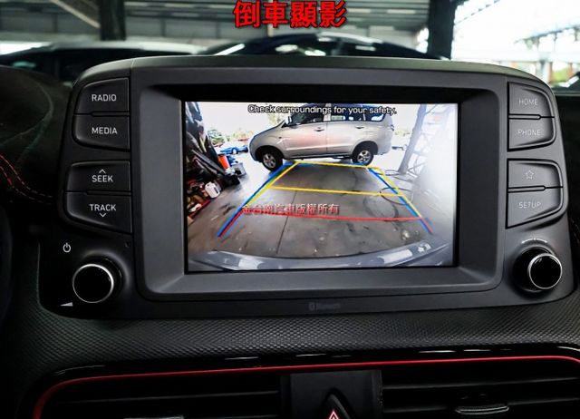 油電版 平均24.8km/ltr 油耗 超省油 一手只跑4萬 全車原板件 ACC AEB 車道維持 車載系統 可全貸!  第17張相片