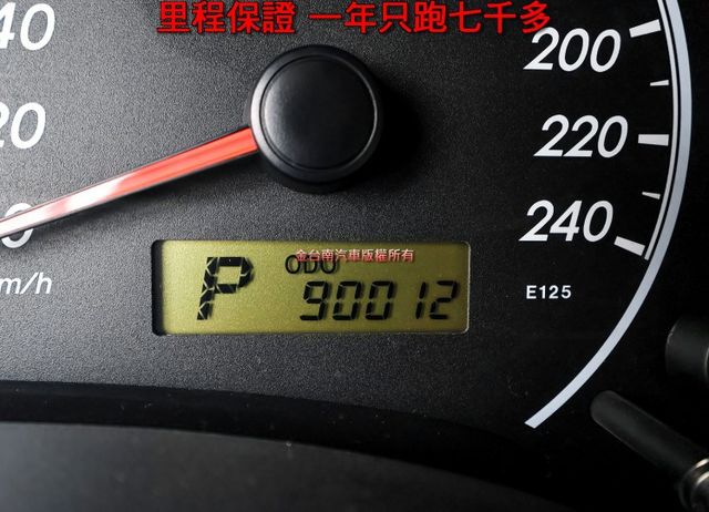 E版特仕版 一年只跑七千多 里程保證 全車原板件 前後雙雷達 HUD 恆溫 定速 ABS 雙安 可全貸 不用殺價就很便宜  第14張相片