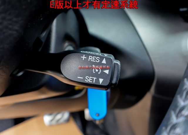 E版 只跑14.3萬 定速 電動椅 雙區恆溫 電動收折 影音 衛星導航 ABS 全車原鈑件 不用殺價就很便宜!  第14張相片