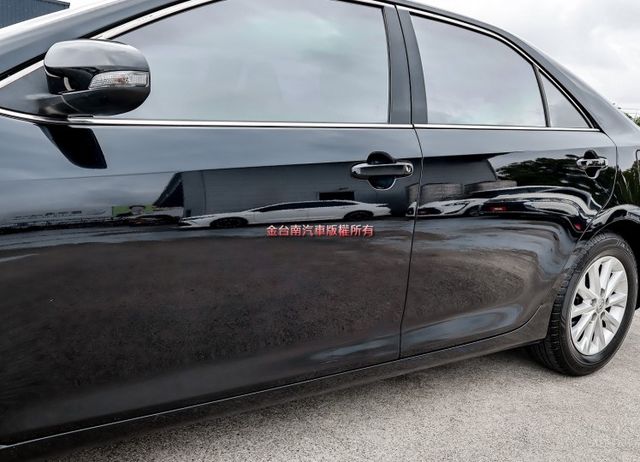 經典大型房車 一手車 全車原板件 GARMIN導航 安卓影音 雙區恆溫 ABS 雙安 可全貸 不用殺價就很便宜!  第8張相片