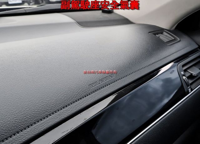 經典大型房車 一手車 全車原板件 GARMIN導航 安卓影音 雙區恆溫 ABS 雙安 可全貸 不用殺價就很便宜!  第18張相片