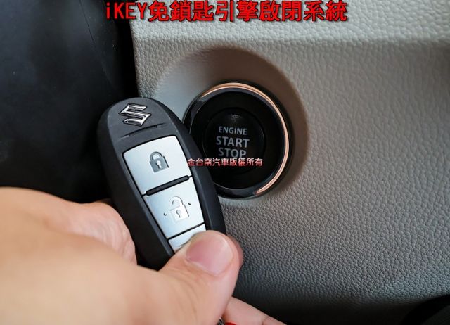 原裝進口 都會通勤最佳選擇 只跑3.3萬 全車原板件 iKEY 原廠影音 車載系統 恆溫 可全貸 不用殺價就很便宜!  第15張相片