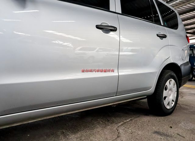 一手車 只跑4.3萬 全車原鈑件 ABS TCS 雙安 里程保證 打拼事業好幫手 附全額發票!  第7張相片