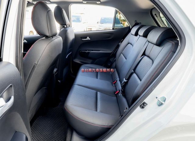 GT-Line 天窗 加裝盲點 只跑1.6萬 ACC AEB 車道偏離 iKEY 恆溫 車載系統 一手車 原鈑件 可全貸  第8張相片
