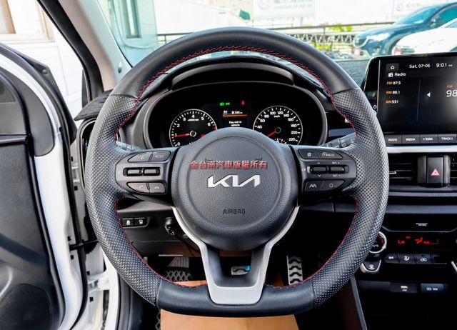 GT-Line 天窗 加裝盲點 只跑1.6萬 ACC AEB 車道偏離 iKEY 恆溫 車載系統 一手車 原鈑件 可全貸  第11張相片