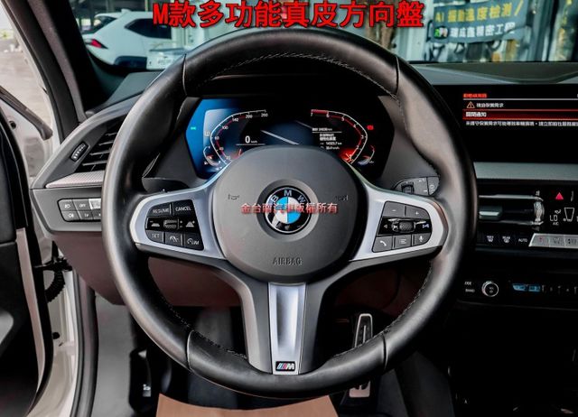 24年式2月領 M版 只跑2.4萬 HK音響 自動停車 記憶椅 雙電動椅 ACC AEB 車載系統 電動尾門 原鈑件  第13張相片