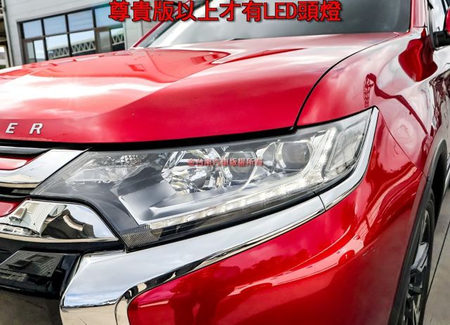 尊貴型 只跑6.6萬 電動椅 電動尾門 ACC AEB 車道偏離 安卓影音 iKEY 雙區恆溫 八安 一手 原鈑件  第4張相片