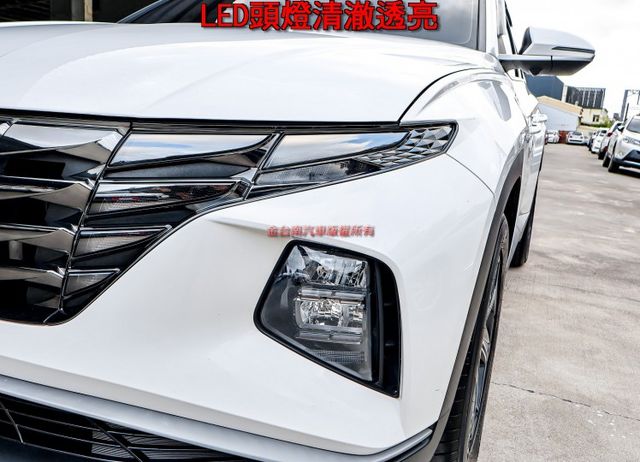 大改版 ACC AEB 車道維持 環景倒車顯影 電動尾門 一手車 全車原板件 車況超好 可全貸 不用殺價就很便宜!  第5張相片