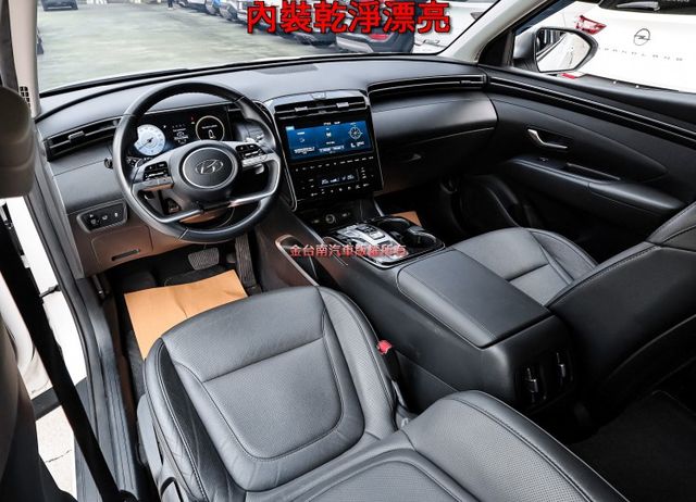 大改版 ACC AEB 車道維持 環景倒車顯影 電動尾門 一手車 全車原板件 車況超好 可全貸 不用殺價就很便宜!  第10張相片