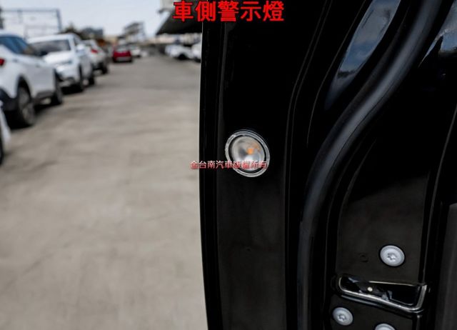 最高豪華版 只跑2.8萬 雙電熱椅 電動椅 HUD 車側警示燈 盲點 衛星導航 ACC AEB 車道偏離 一手 原鈑件  第11張相片