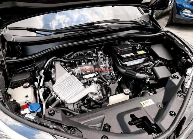 最高豪華版 只跑2.8萬 雙電熱椅 電動椅 HUD 車側警示燈 盲點 衛星導航 ACC AEB 車道偏離 一手 原鈑件  第18張相片