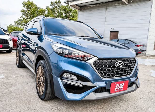 1.6渦輪 汽油尊貴型 全景天窗 大包 電動椅 電動尾門 環景 無線CARPLAY 少跑里程保證 全車原板件 可全貸!  第4張相片