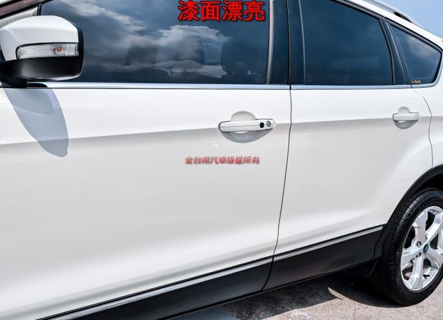 18年式 1.5渦輪 時尚經典型 一手只跑2.9萬 全車原板件 全景天窗 感應尾門 盲點 倒車顯影 可全貸!  第6張相片