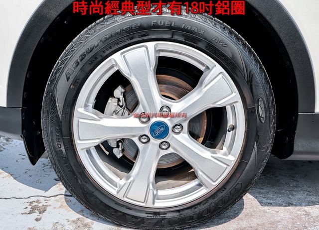 18年式 1.5渦輪 時尚經典型 一手只跑2.9萬 全車原板件 全景天窗 感應尾門 盲點 倒車顯影 可全貸!  第7張相片