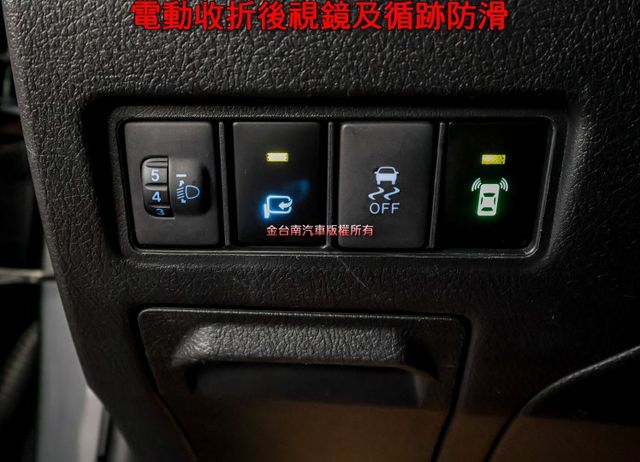 大螢幕安卓機 衛星導航 TCS ABS 雙安 HUD 加裝電折後視鏡 里程保證 代步最佳選擇!  第14張相片