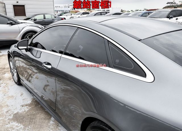 美規E400 絕美雙門轎跑 只跑7萬 全車原板件 333匹馬力 天窗 雙記憶椅 電動尾門 柏林之音 AEB 盲點 可全貸  第6張相片